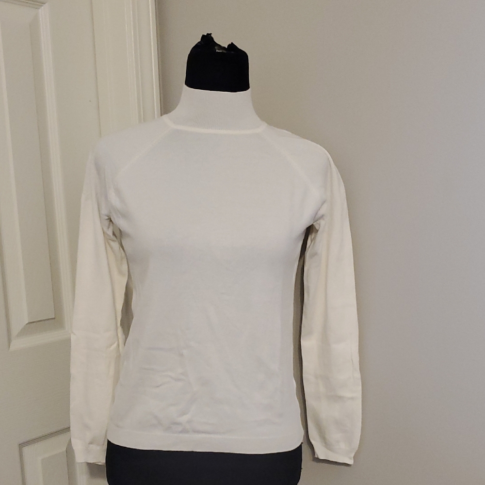 Talbots Cream Long Sleeve Turtleneck Top